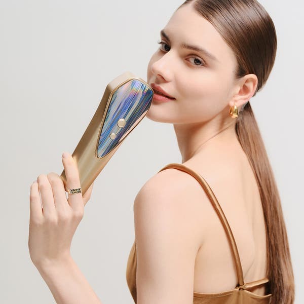 NOWMI LAB PIR-Geräteschalter für Hautaufhellung und -verjüngung